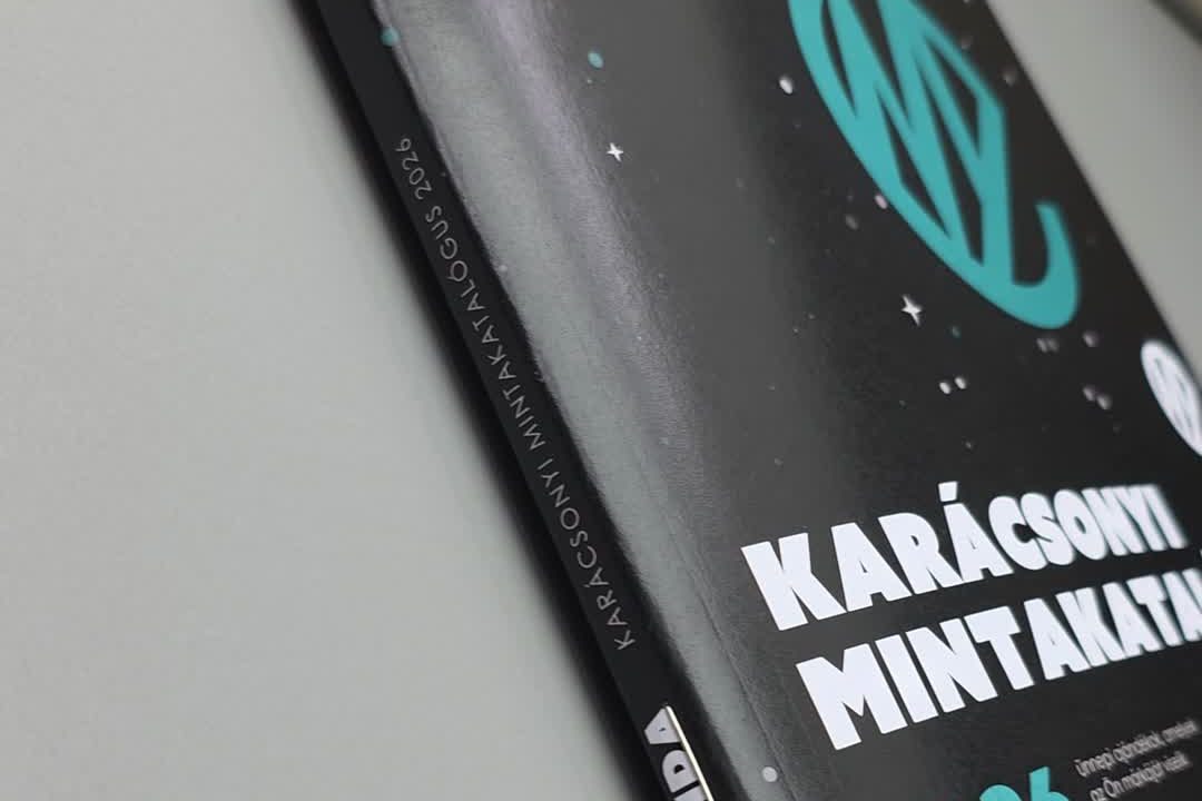 190 oldal felett is tűzve – miért nem kell ragasztani a vastag katalógust?